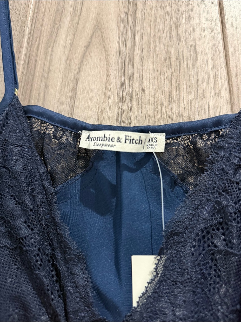 Abercrombie & Fitch Sheer Sleep Cami XXS - Picture 3 of 5